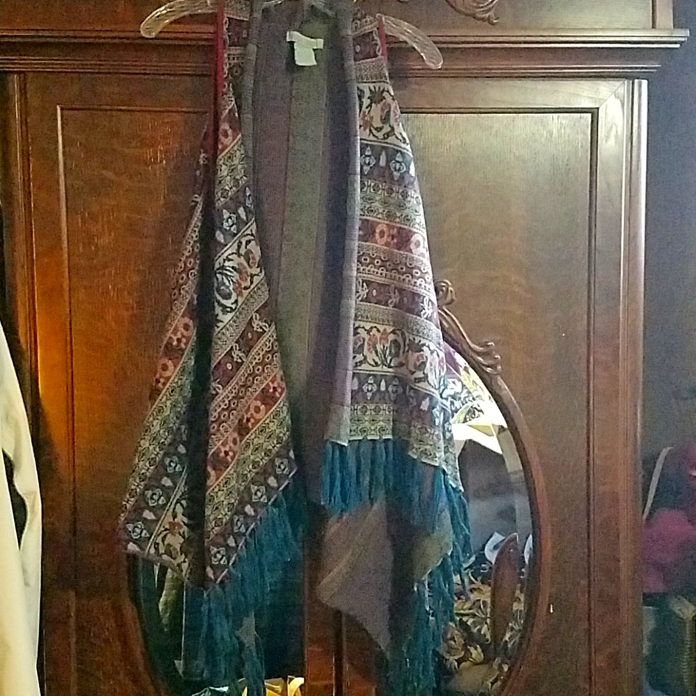 Flying tomato sweater cardigan